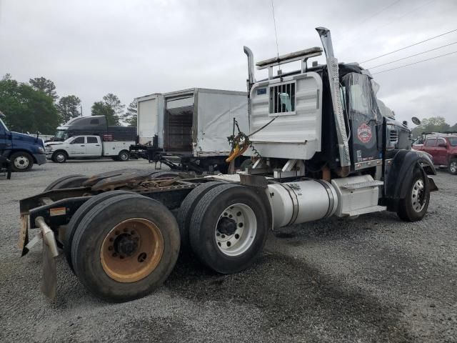 2020 Freightliner 122SD Semi Truck