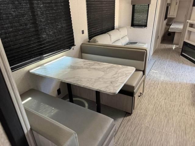 2023 Easttowest SILVE29KBH