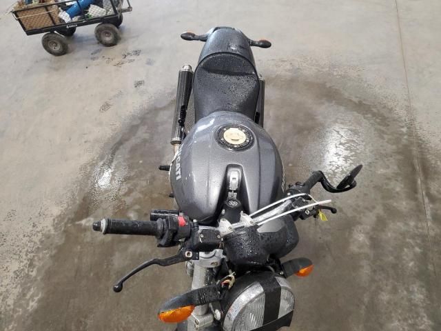 2002 Ducati Monster 750