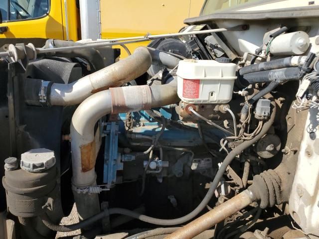 1997 International 4000 4700