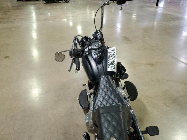 2017 Harley-Davidson FLS Softail Slim