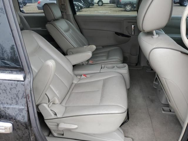2011 Nissan Quest s