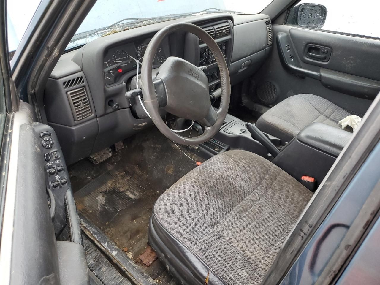 1999 Jeep Cherokee Sport