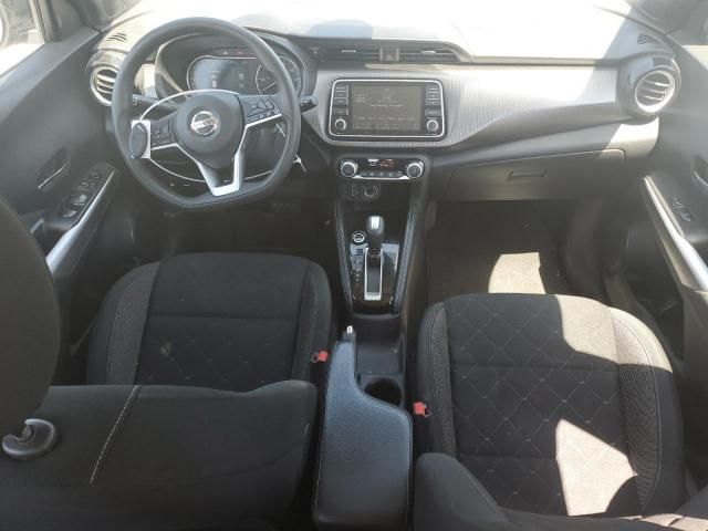 2020 Nissan Kicks SV