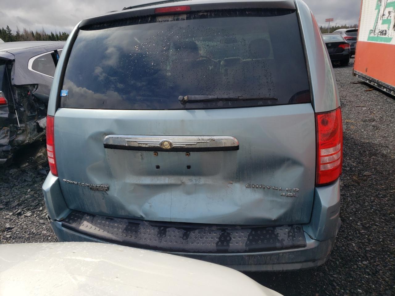 2010 Chrysler Town & Country Touring