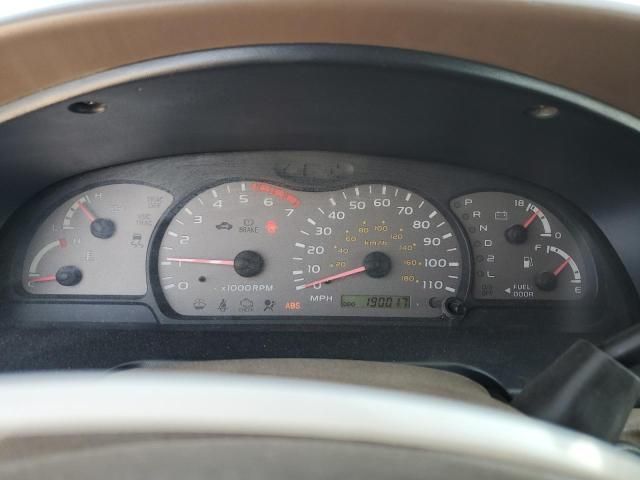 2001 Toyota Sequoia SR5