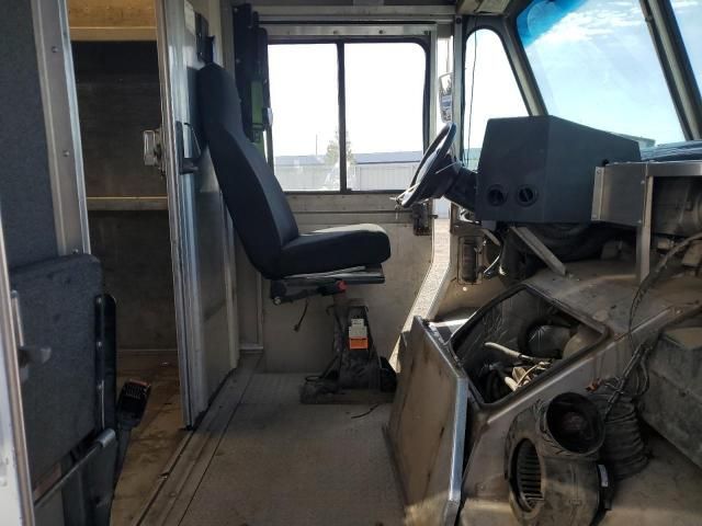 2015 Ford Econoline E450 Super Duty Commercial Stripped Chas