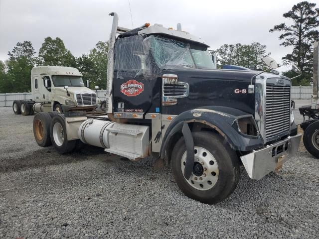 2020 Freightliner 122SD Semi Truck