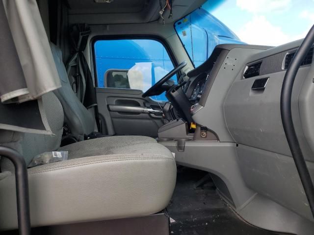 2018 Kenworth T680 Semi Truck