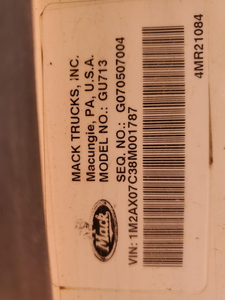 2008 Mack GU713 Semi Truck