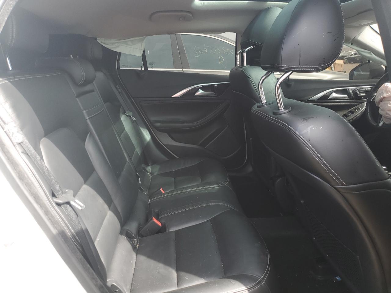 2017 Infinity Qx30 Base