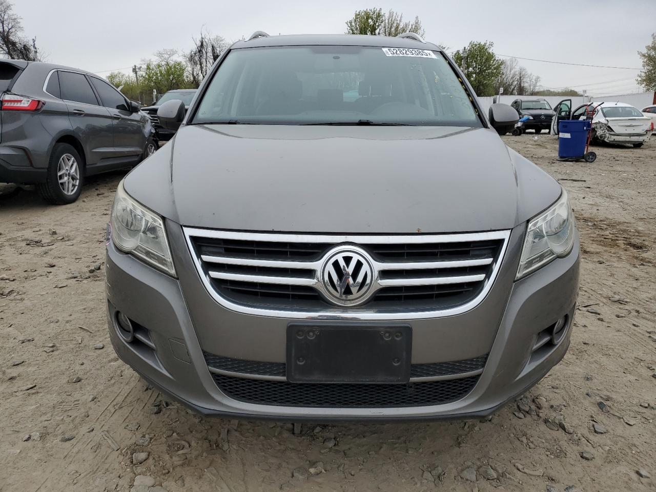 2011 Volkswagen Tiguan s