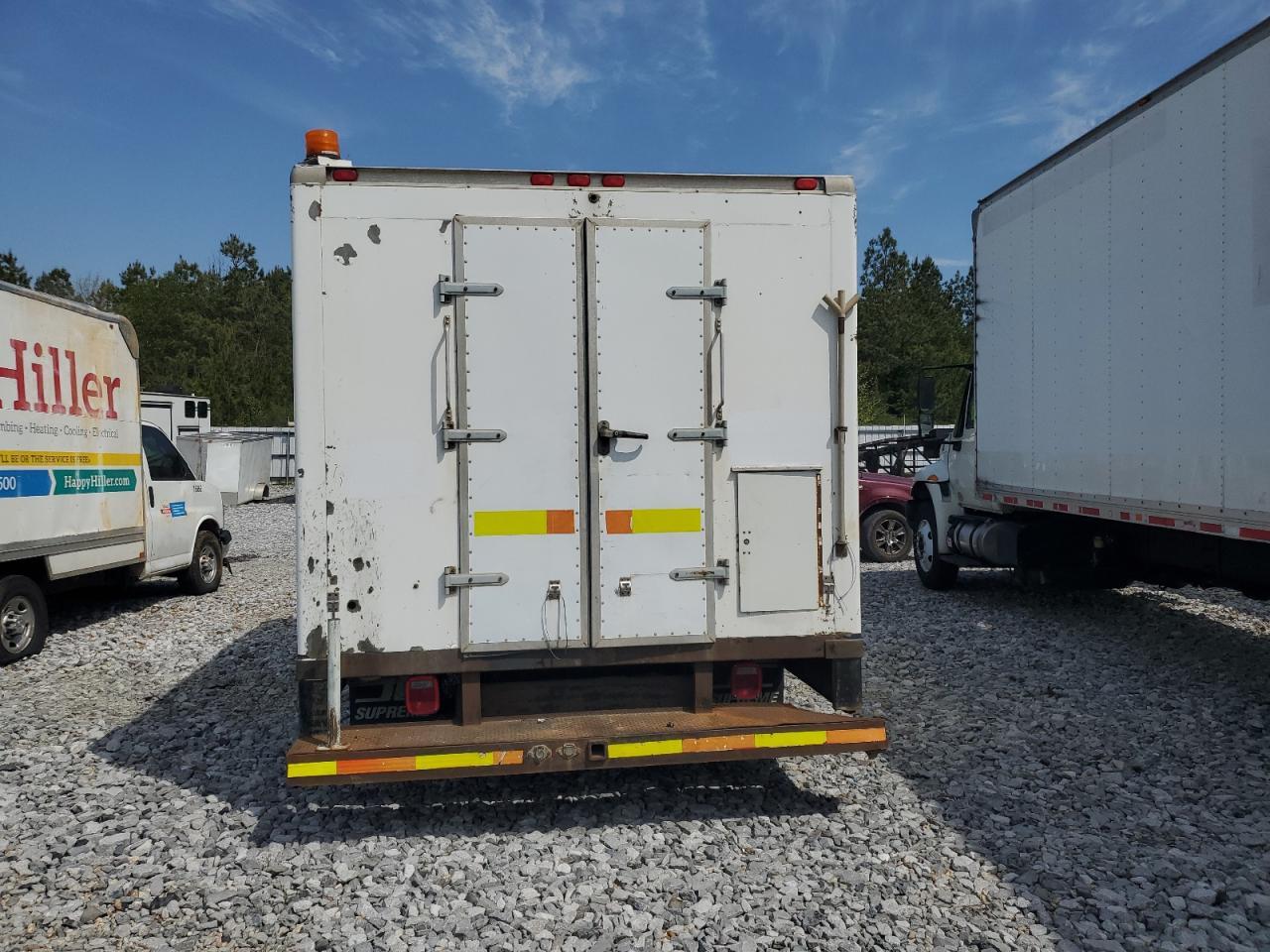 2008 Ford Econoline E450 Super Duty Cutaway Van