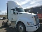 2014 Kenworth T680 Semi Truck