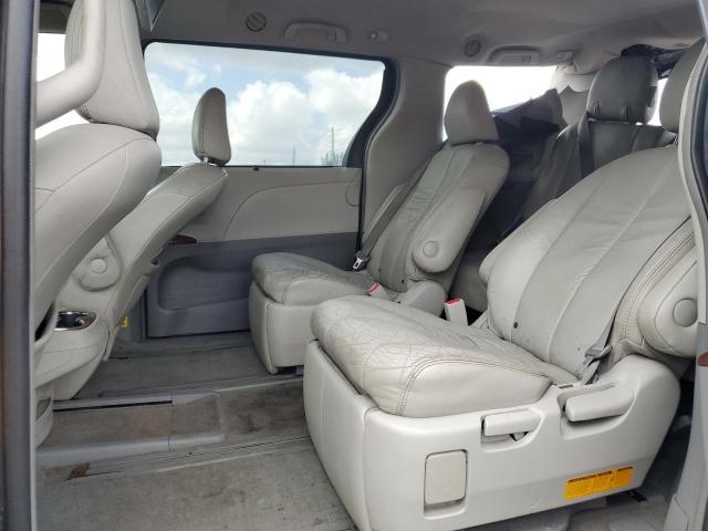 2011 Toyota Sienna xle
