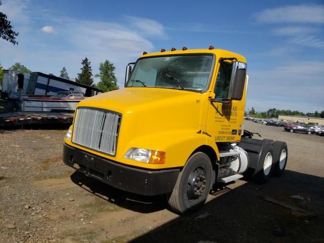 2001 Volvo VNM Semi Truck