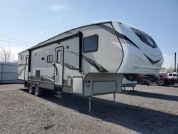 Salvage trucks for sale at Ottawa, ON auction: 2017 Crossroads Rezerve