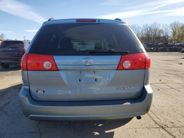 2010 Toyota Sienna LE