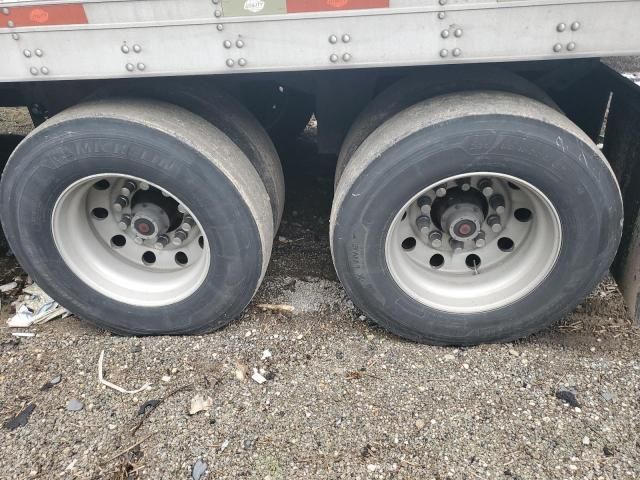 2012 Utility VS2RA Refrigerated Van Trailer