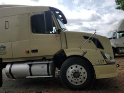 Salvage trucks for sale at Shreveport, LA auction: 2007 Volvo VNL Semi Truck