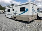 2004 Ford Econoline E450 Super Duty Cutaway Van