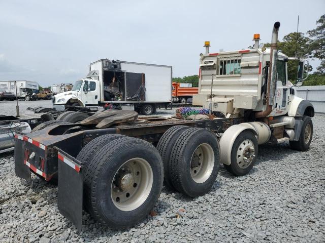 2008 Mack GU713 Semi Truck