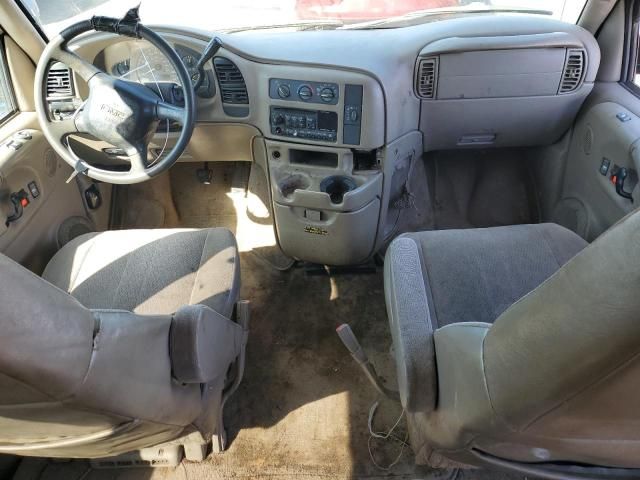 2003 GMC Safari XT