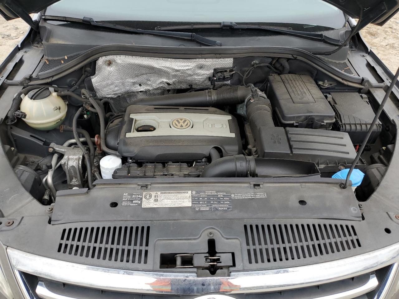 2011 Volkswagen Tiguan s