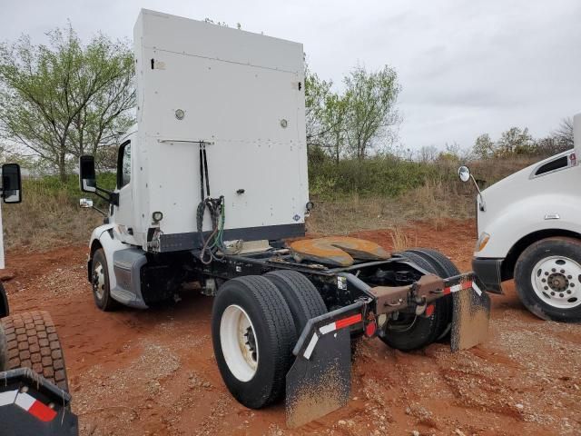 2017 Peterbilt 579 Semi Truck