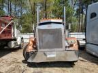 2005 Peterbilt 379 Semi Truck
