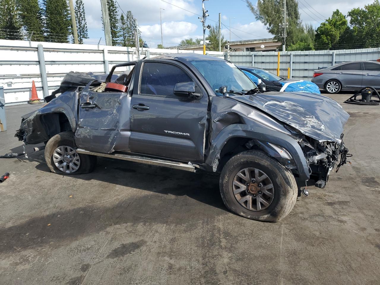 2017 Toyota Tacoma Double cab