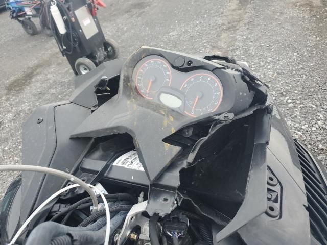 2019 Skidoo 2019 Skidoo Grand Touring