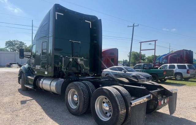 2018 Kenworth Construction T680