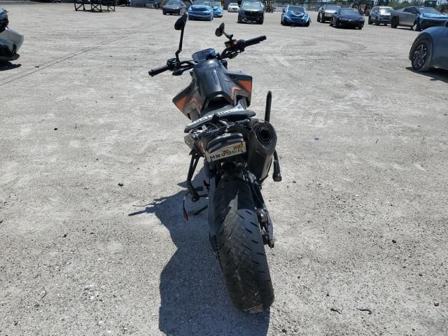 2020 KTM 790 Duke