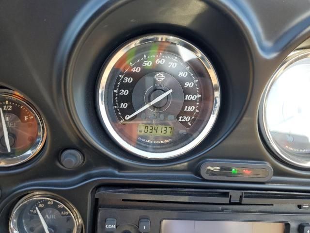 2011 Harley-Davidson Flhtk