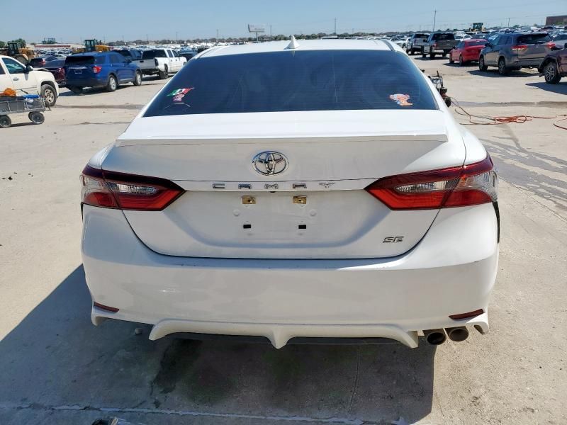2022 Toyota Camry SE