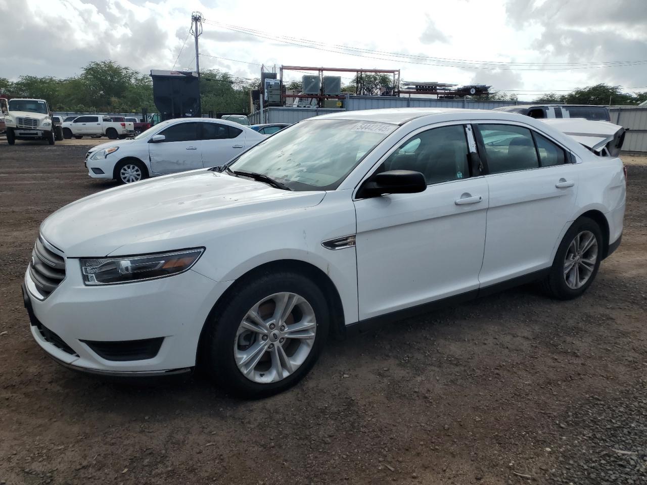 2018 Ford Taurus se