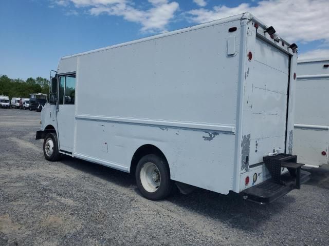 2003 Freightliner Chassis M Line WALK-IN Van