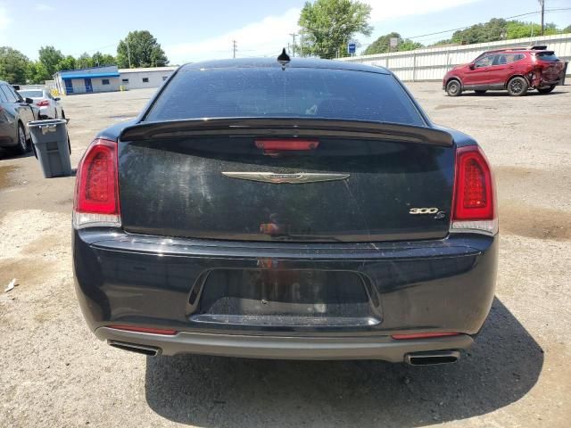 2018 Chrysler 300 S