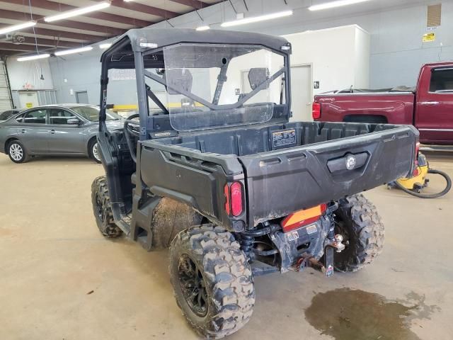 2023 Can-Am Defender HD9