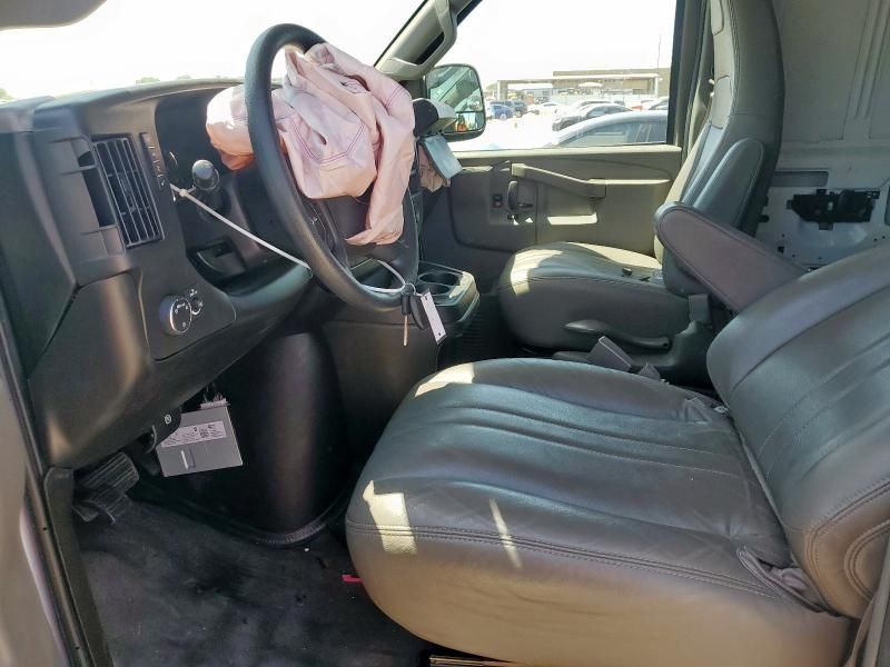 2020 Chevrolet Express G2500