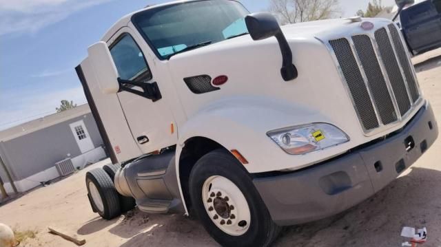 2015 Peterbilt 579