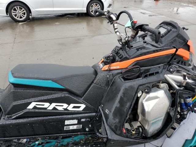 2023 Polaris RMK 800PRO