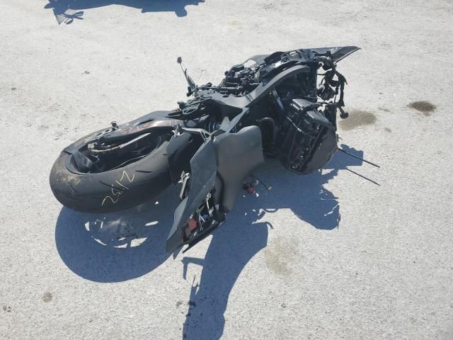 2023 Yamaha YZFR1