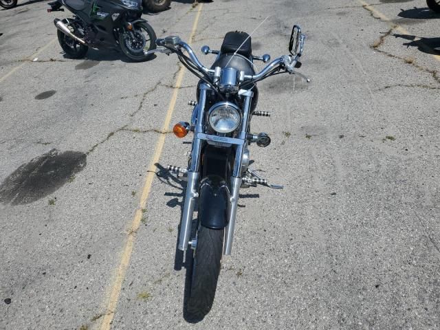 2004 Honda VT600 C