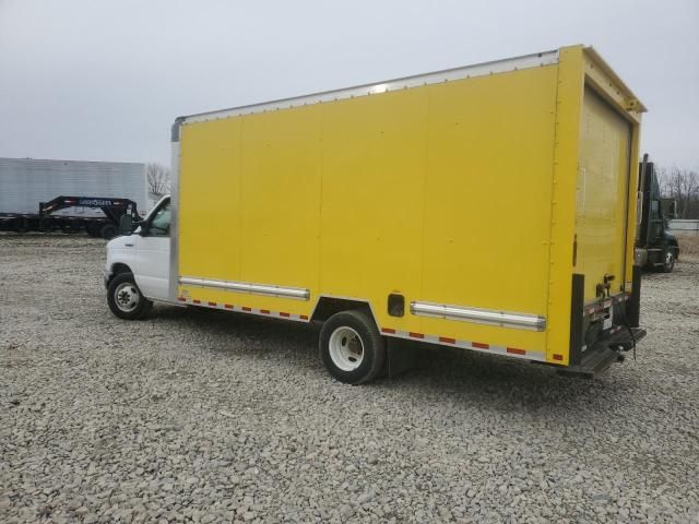 2023 Ford Econoline E350 Super Duty Cutaway Van
