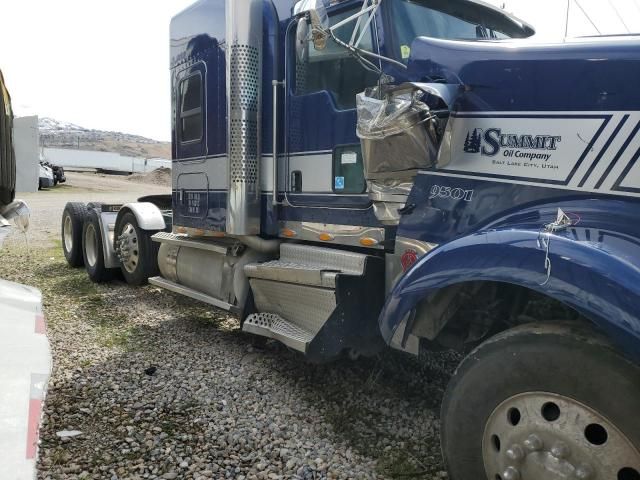 2022 Kenworth W900 Semi Truck