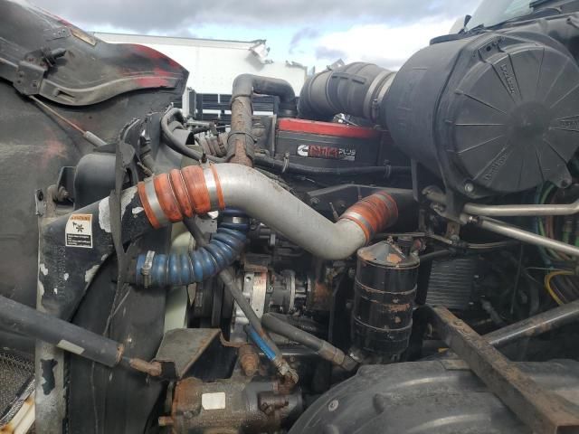 1999 Kenworth T2000 Semi Truck