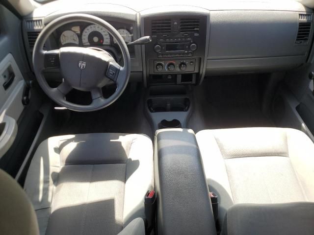2005 Dodge Dakota Quattro
