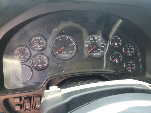 2015 International Prostar Semi Truck